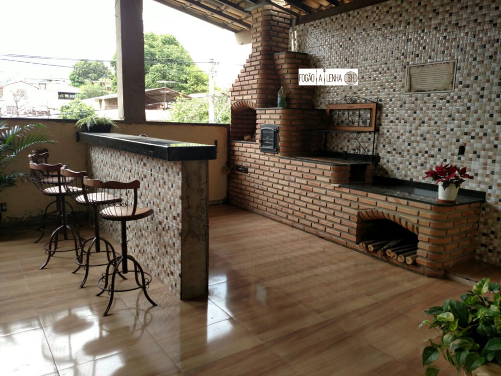 Fogão a Lenha e Churrasqueira de Tijolinho em BH