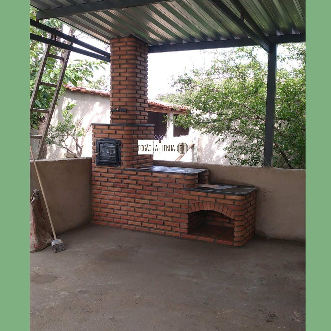 Fogão a Lenha com Forno em Morro Redondo Contagem
