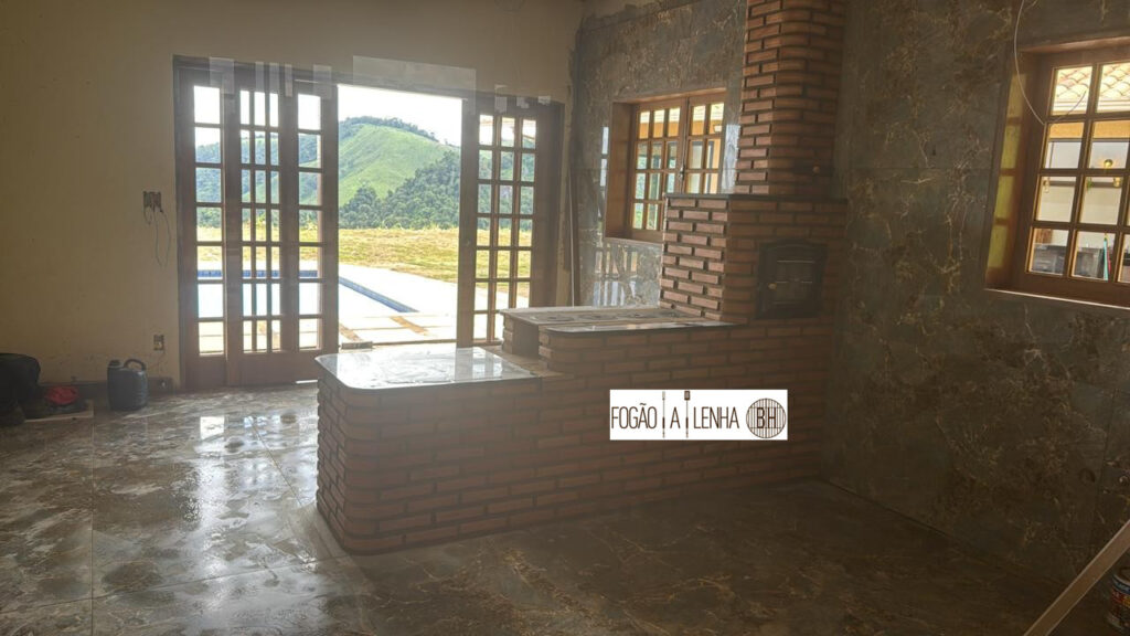 Fogão a Lenha com Forno em Conselheiro Lafaiete