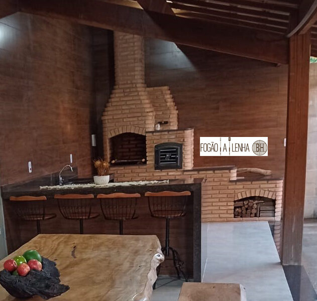 Fogão a Lenha e Churrasqueira em Amarantina (Ouro Preto - MG)