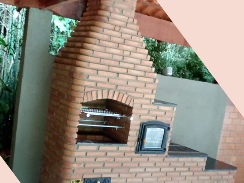 Fogão a Lenha com Churrasqueira e Forno em São Joaquim de Bicas
