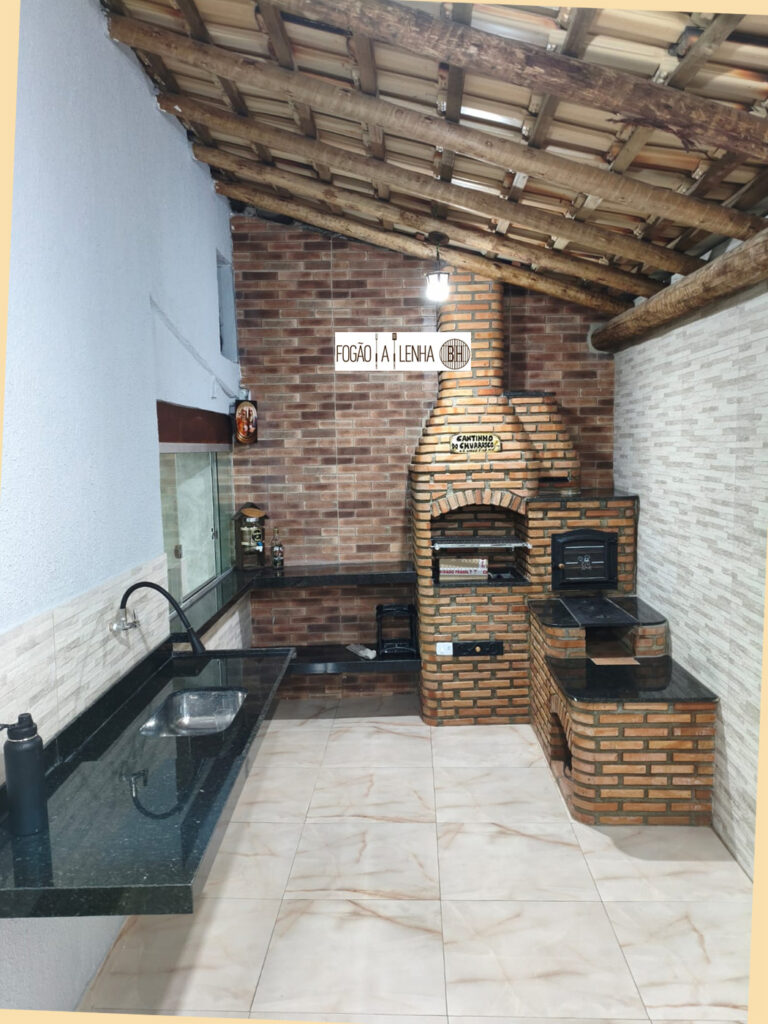 Fogão a Lenha com Churrasqueira no Retiro Contagem